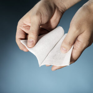 Compresas médicas / cortadora de gasa